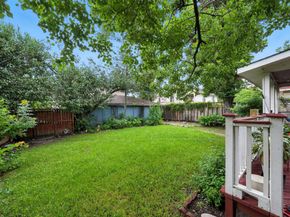 525 Teetshorn Street, Houston TX 77009
