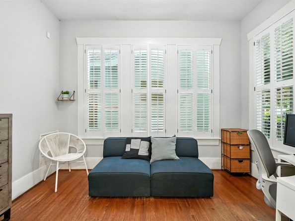 525 Teetshorn Street, Houston TX 77009