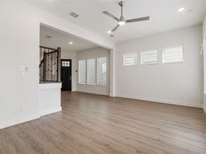 910A W 21st Street, Houston TX 77008