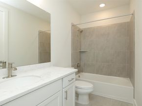 910A W 21st Street, Houston TX 77018
