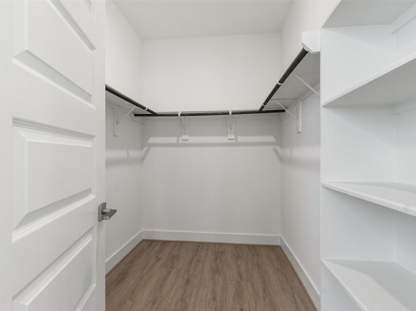 910A W 21st Street, Houston TX 77008