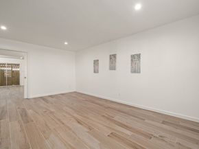 1257 E Witte Road 16, Houston TX 77055
