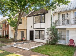 1257 E Witte Road 16, Houston TX 77055