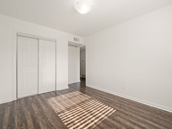 1257 E Witte Road 16, Houston TX 77055
