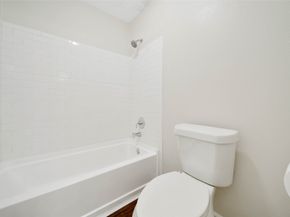 1427 Redwood Village Circle, Spring TX 77386