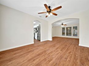 1427 Redwood Village Circle, Spring TX 77386