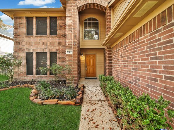 1427 Redwood Village Circle, Spring TX 77386