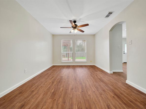1427 Redwood Village Circle, Spring TX 77386