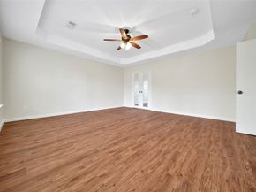 1427 Redwood Village Circle, Spring TX 77386