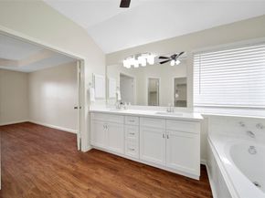 1427 Redwood Village Circle, Spring TX 77386