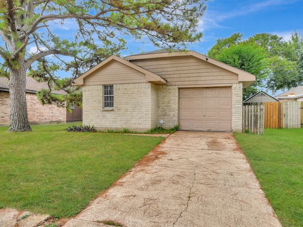 17439 Glenmorris Drive, Houston TX 77084