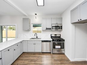 409 S 72nd Street, Houston TX 77011