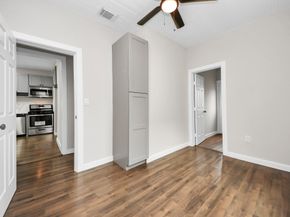 409 S 72nd Street, Houston TX 77011