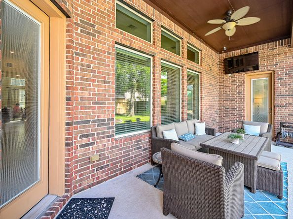 6114 S Tamarino Park Lane, Sugar Land TX 77479