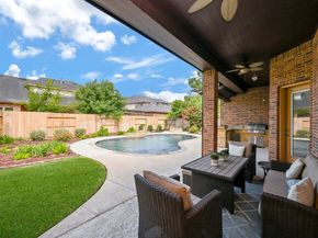 6114 S Tamarino Park Lane, Sugar Land TX 77479