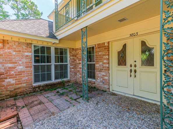 5803 Green Springs Drive, Houston TX 77066