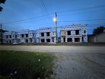 8315 BASSETT Streets