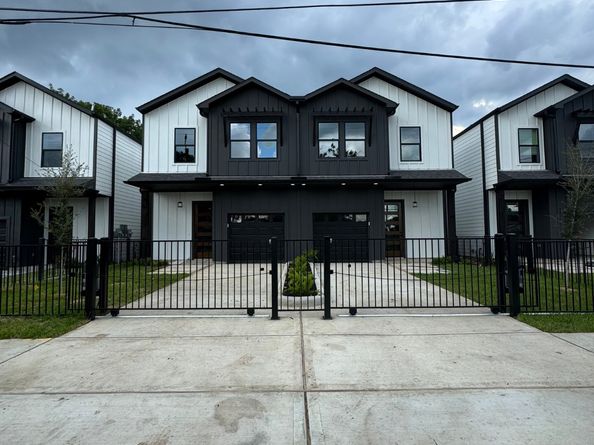 4121 Shelby Circle A/B, Houston TX 77051