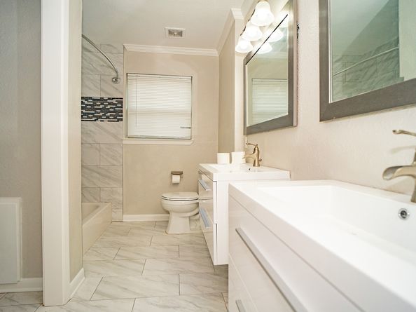 4427 Lymbar Drive, Houston TX 77096
