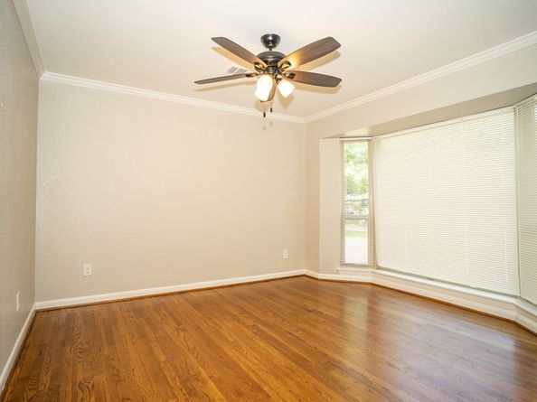 4427 Lymbar Drive, Houston TX 77096