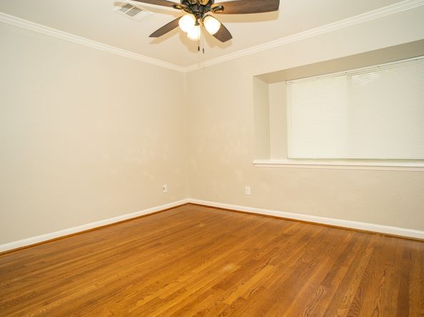 4427 Lymbar Drive, Houston TX 77096