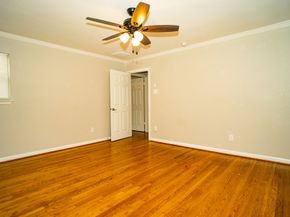 4427 Lymbar Drive, Houston TX 77096