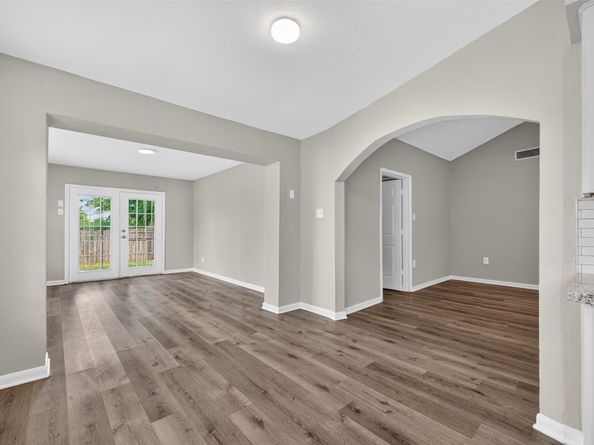 5243 Wickview Lane, Houston TX 77053