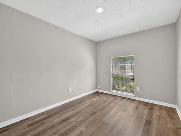 5243 Wickview Lane, Houston TX 77053