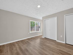 5243 Wickview Lane, Houston TX 77053