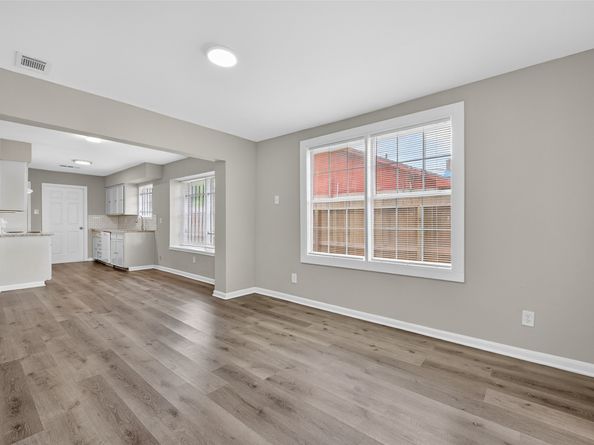 5243 Wickview Lane, Houston TX 77053