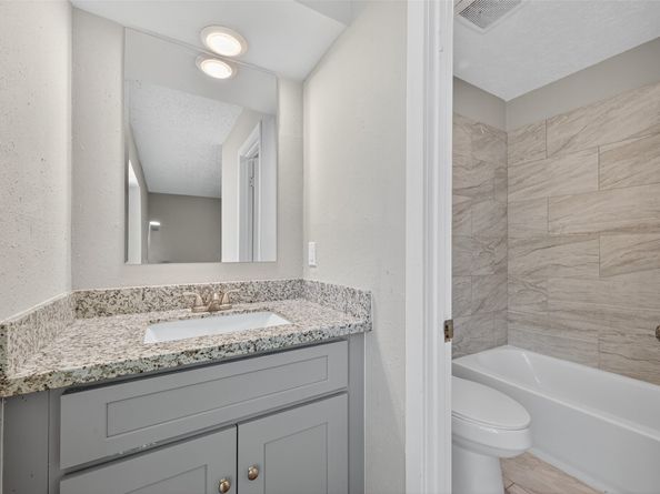 5243 Wickview Lane, Houston TX 77053
