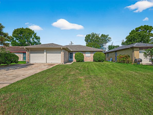 5243 Wickview Lane, Houston TX 77053