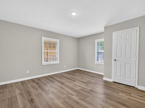 5243 Wickview Lane, Houston TX 77053