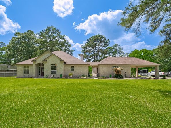 2403 Forum Court, New Caney TX 77357