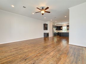 10 Hermann Park Court, Houston TX 77021