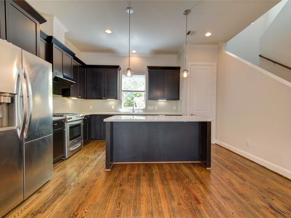 10 Hermann Park Court, Houston TX 77021