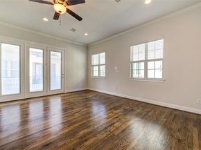 10 Hermann Park Court, Houston TX 77021