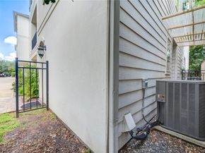 10 Hermann Park Court, Houston TX 77021