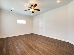10 Hermann Park Court, Houston TX 77021