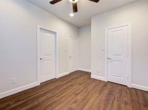 10 Hermann Park Court, Houston TX 77021