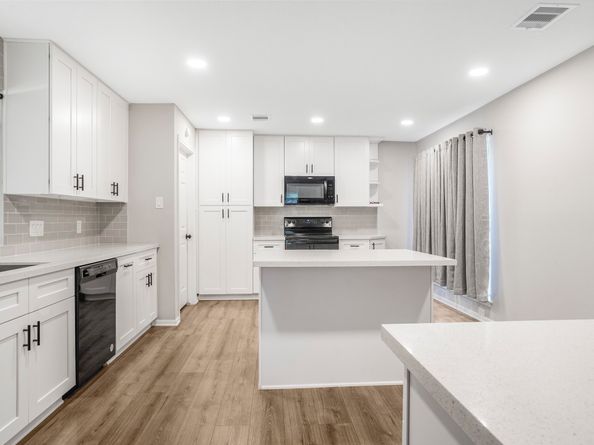 3206 Knoll Manor Drive, Kingwood TX 77345