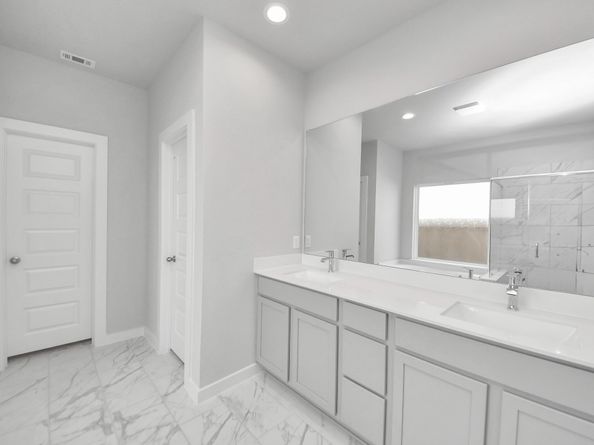 12003 Maple Oak Drive, Houston TX 77066