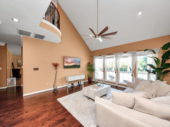 17314 Pinecreek Hollow Lane, Houston TX 77095