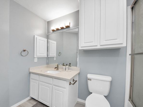17314 Pinecreek Hollow Lane, Houston TX 77095