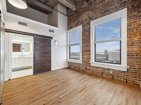 915 Franklin Street 9I, Houston TX 77002