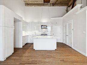 915 Franklin Street 9I, Houston TX 77002