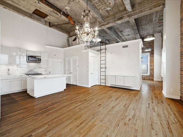 915 Franklin Street 9I, Houston TX 77002