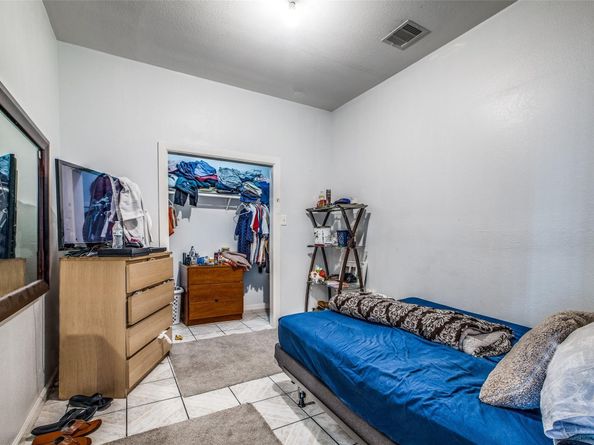 6820 Winfield Road, Houston TX 77050