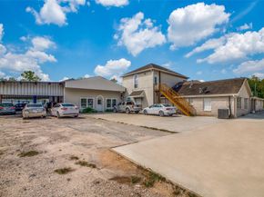 6820 Winfield Road, Houston TX 77050