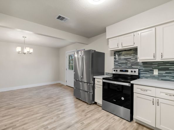 4622 Firnat Street, Houston TX 77016